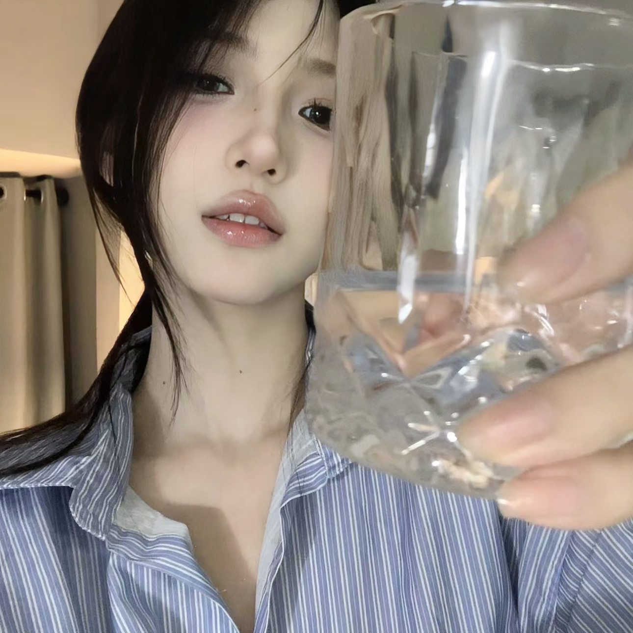 扒开少妇光屁股眼插进去的网站